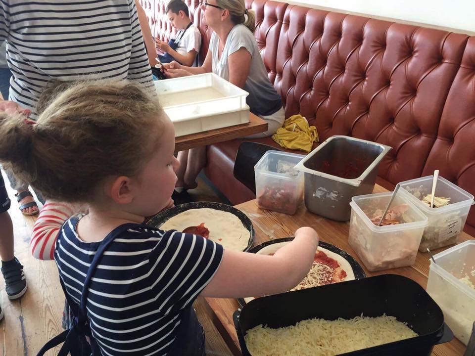 Dylan's Kids Pizza Making Masterclass Tin