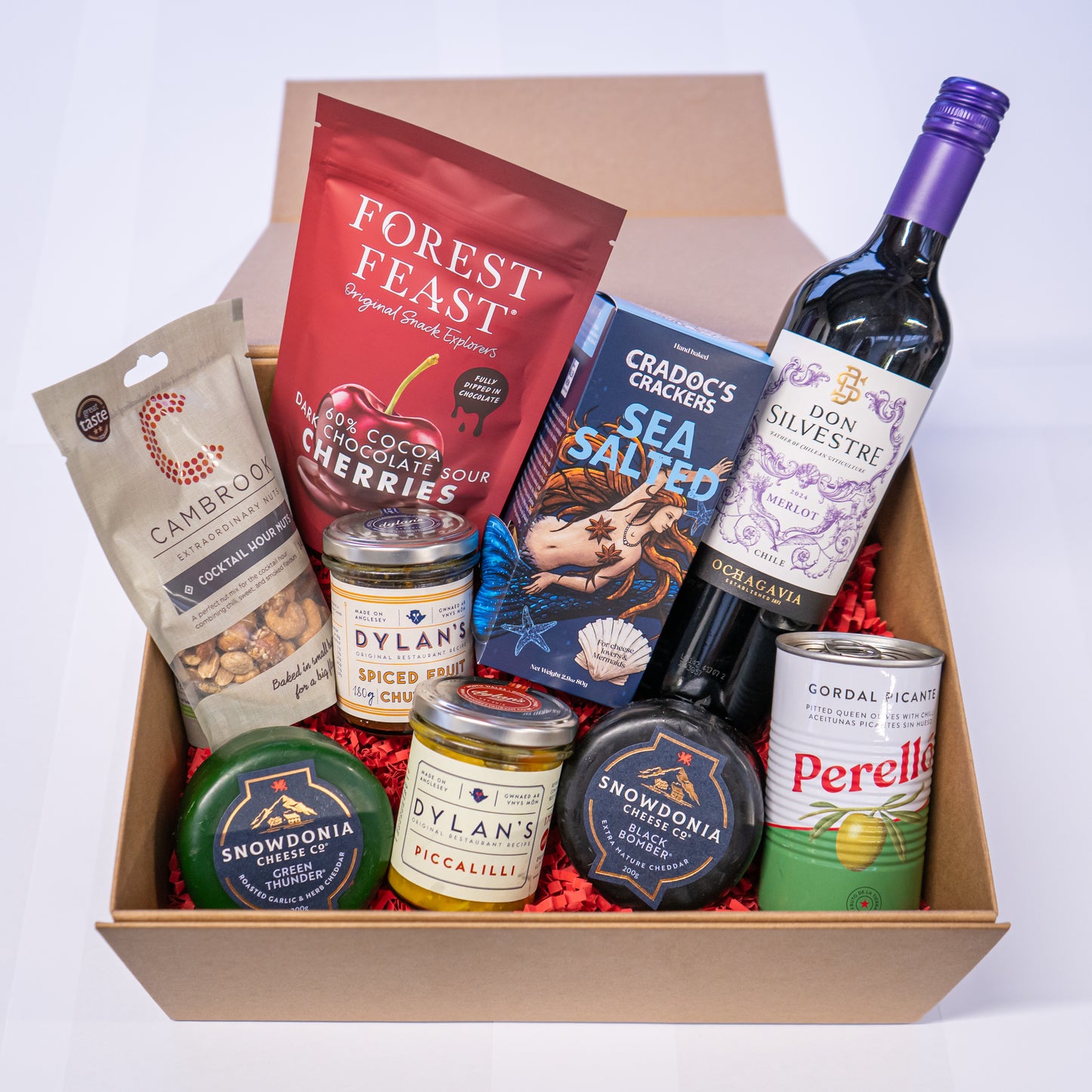 Welsh Cheese & Wine Hamper | Basged Gwin a Caws Cymreig