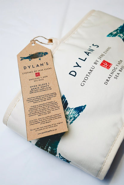 Dylan’s Draenog Y Môr | Sea Bass Oven Glove