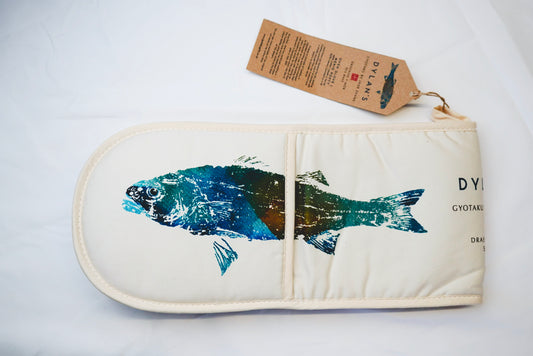 Draenog Y Môr | Sea Bass Oven Glove
