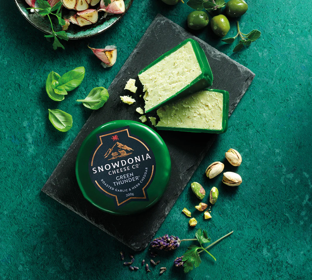 Green Thunder Mature Cheddar 200g